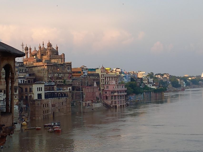 Varanasi: Sunrise Boat Tour with Arti Ceremony - Why This Varanasi Sunrise Boat Tour Works