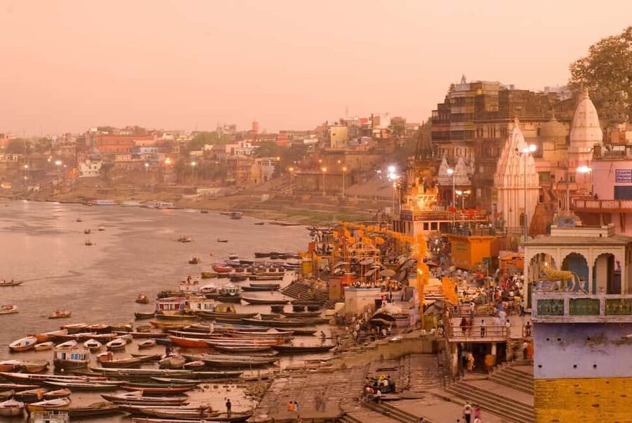 Varanasi Sunset Tour with Ganga Aarti & Free Boat Ride - How $23 buys a full riverfront storyline in 2 hours