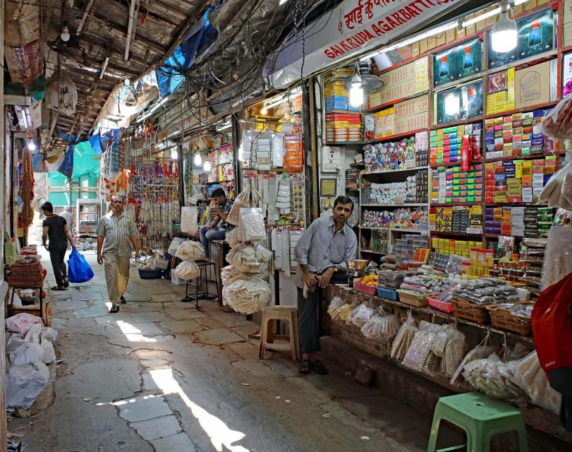 Vibrant Markets of Mumbai (2 Hours Guided Walking Tour) - Mangaldas Market Since 1893: Silk, Cloth, and Tailor Culture