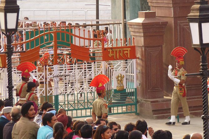 Wagah Border Amritsar Sightseeing Taxi - Parking first, then seats, then back again